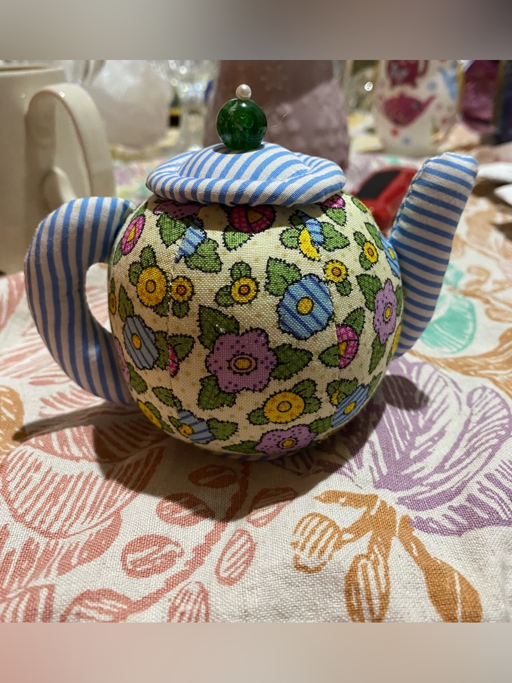 Mary Engelbreit “Free” 8 pk note cards, VintageTeapot pincushion w/floral fabric